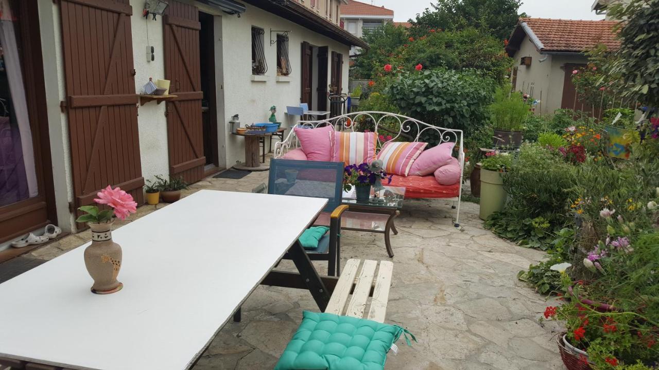 Chambre D'Hote Chez Titi Однж Екстер'єр фото